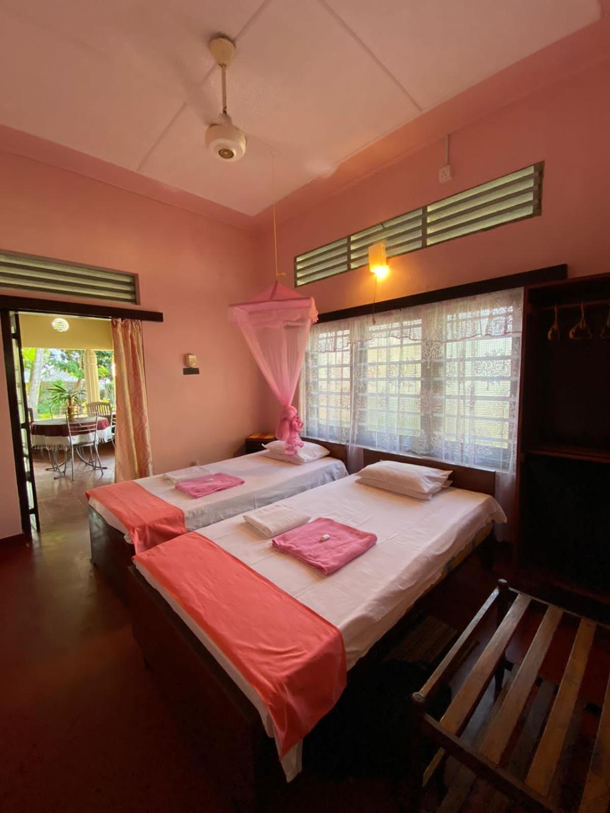 Sujatha Villa Paradise تانجالي المظهر الخارجي الصورة